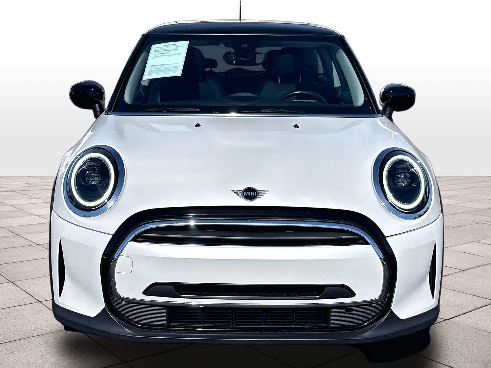 Used 2024 MINI Cooper 2-Door Hardtop FWD image 2