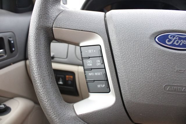 Used 2010 Ford Fusion SE FWD image 12