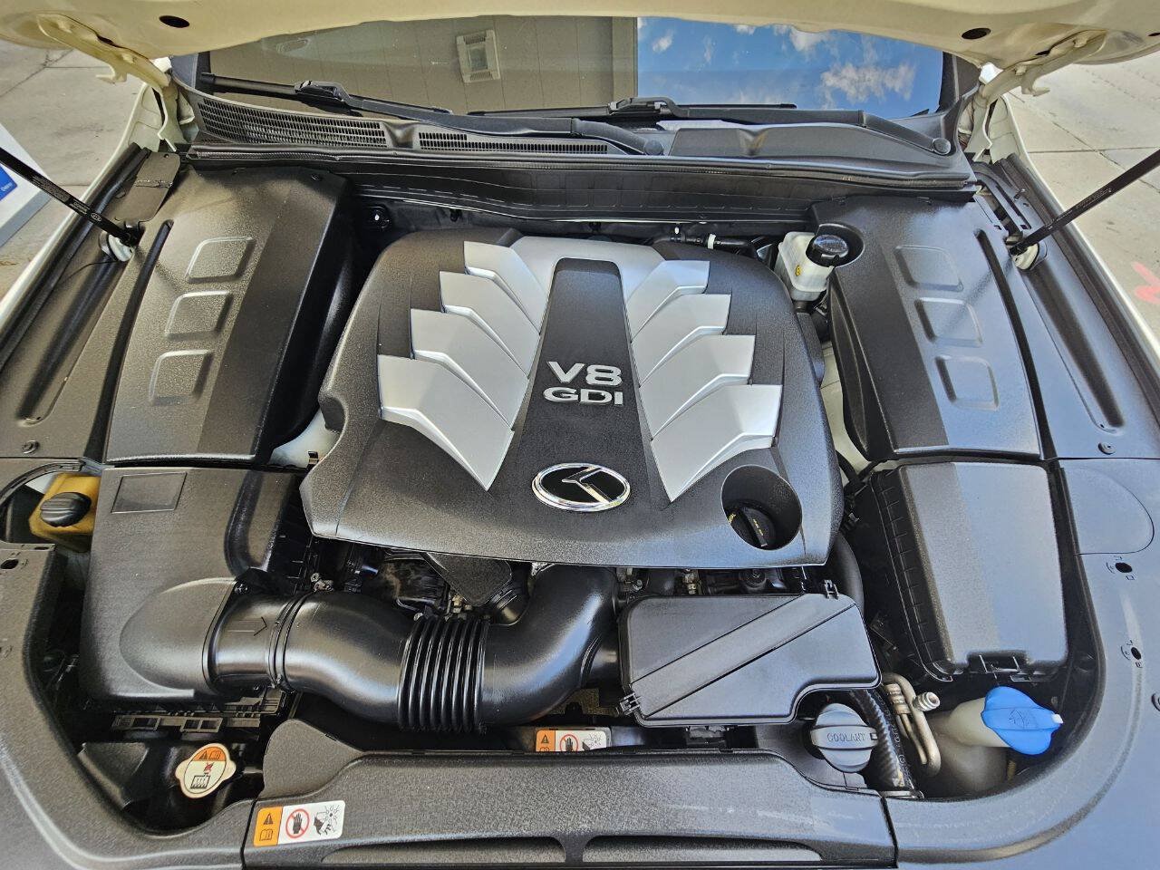 Used 2015 Kia K900 Premium RWD image 40