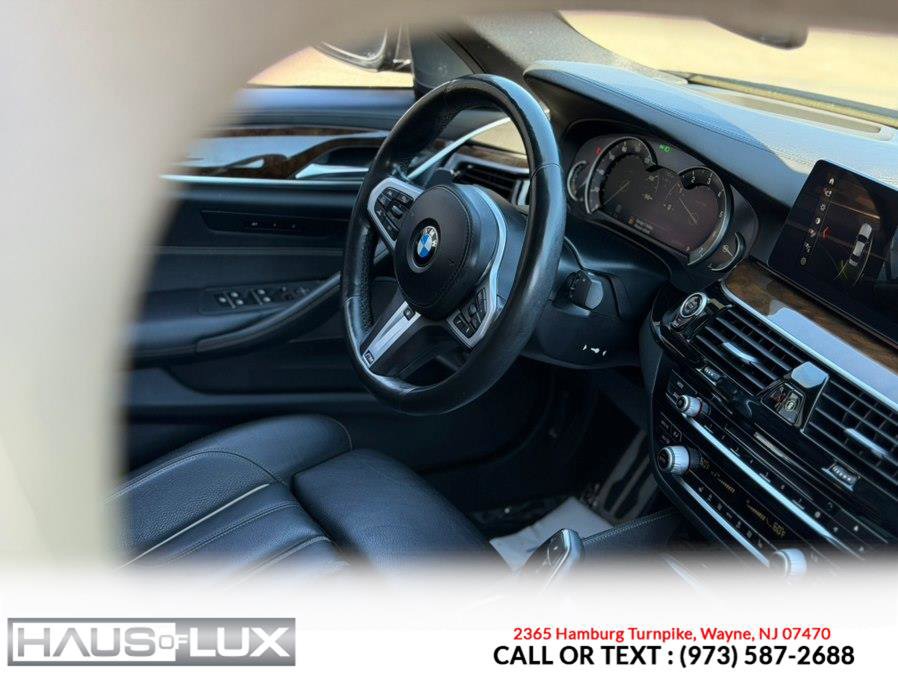 Used 2018 BMW 530i xDrive w/ M Sport Package AWD/4WD image 4