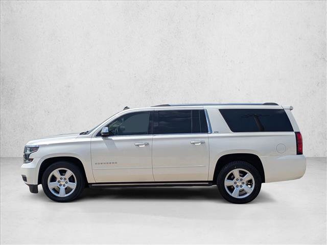 Used 2015 Chevrolet Suburban LTZ RWD image 9
