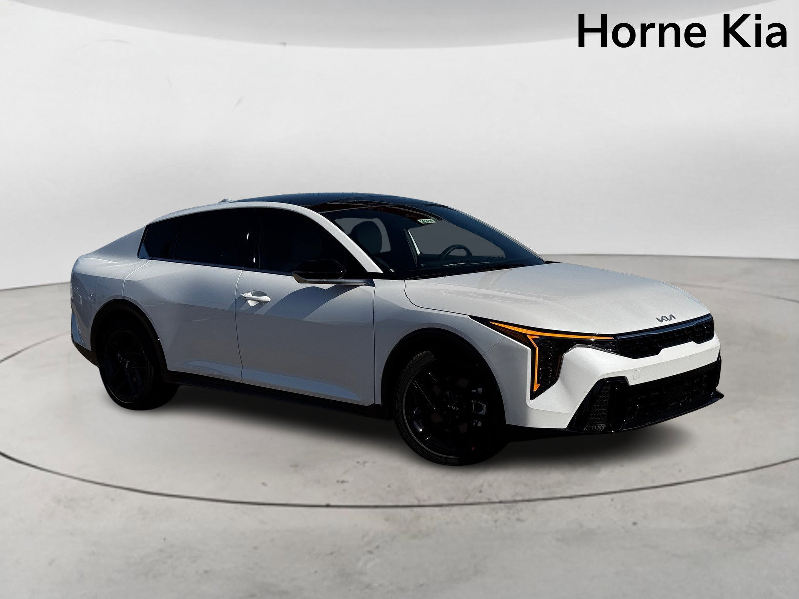 New 2025 Kia K4 GT-Line Turbo image 2