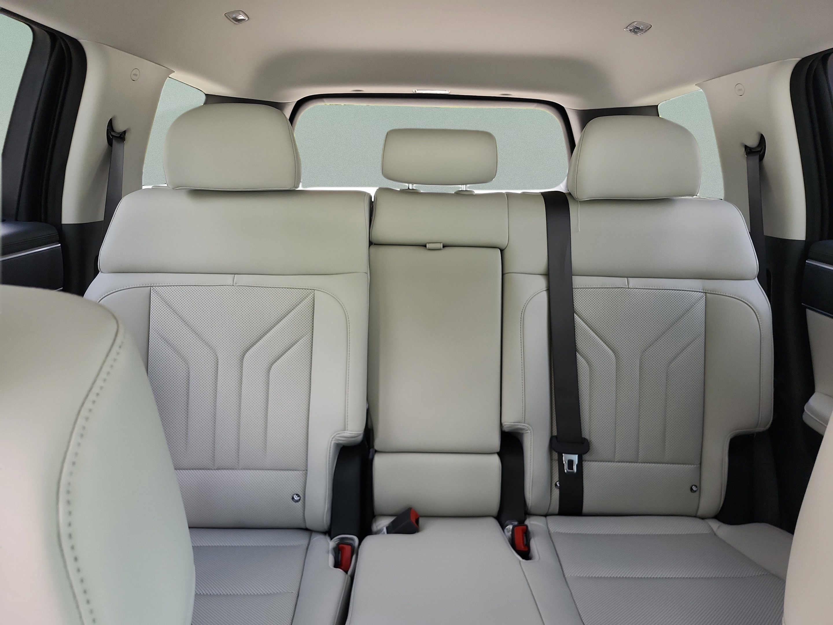 New 2026 Hyundai Santa Fe SEL FWD image 17