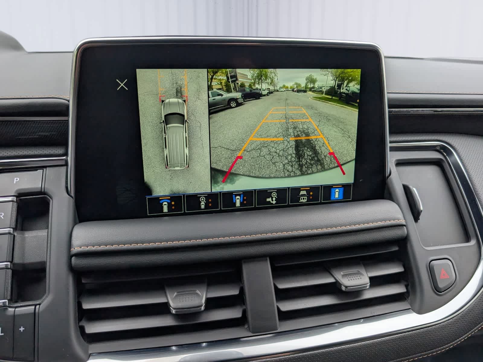 Certified 2022 GMC Yukon AT4 AWD/4WD image 31