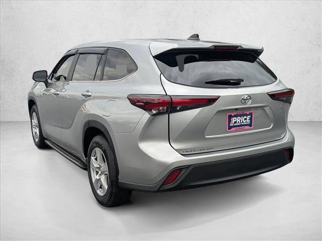 Certified 2024 Toyota Highlander LE image 8