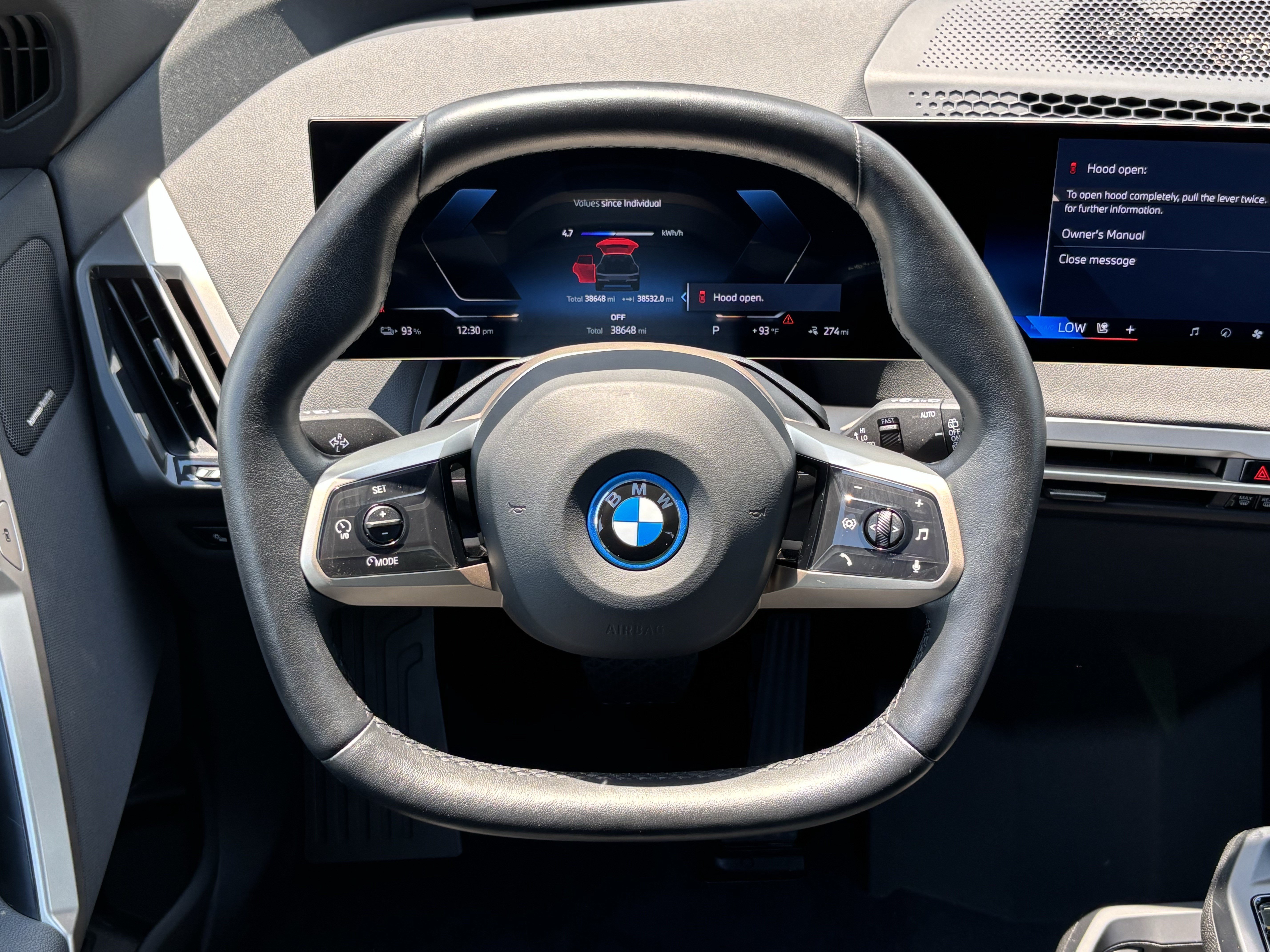 Certified 2024 BMW iX xDrive50 w/ Sport Package AWD/4WD image 18