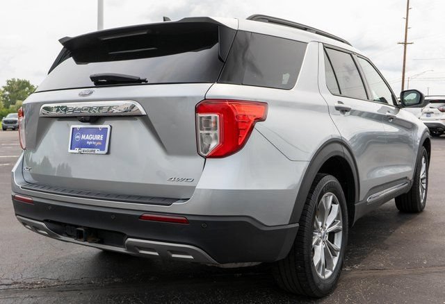 Used 2023 Ford Explorer XLT w/ Equipment Group 202A AWD/4WD image 6