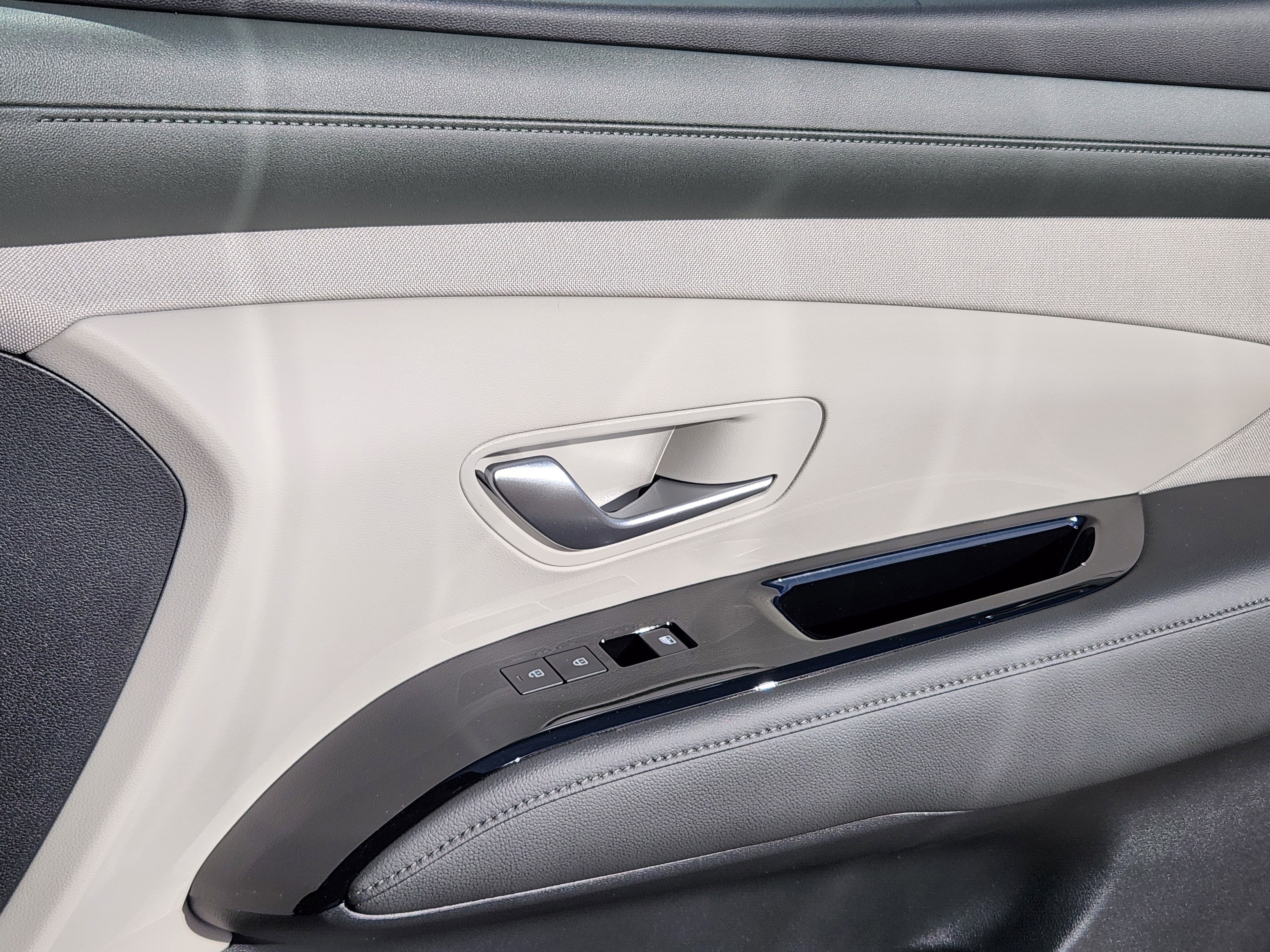 New 2026 Hyundai Tucson Limited image 15