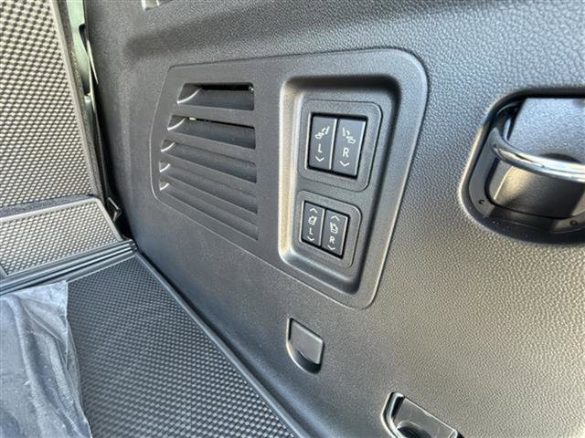 New 2026 Chevrolet Traverse RS w/ LPO, Floor Liner Package image 30