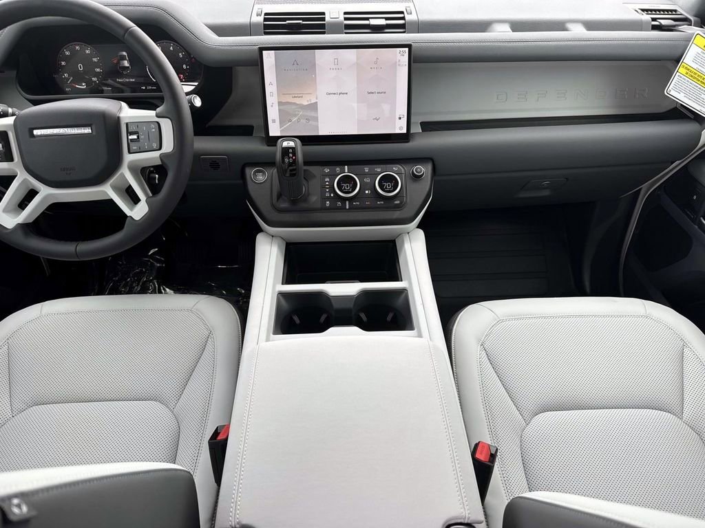 New 2025 Land Rover Defender 110 S image 13