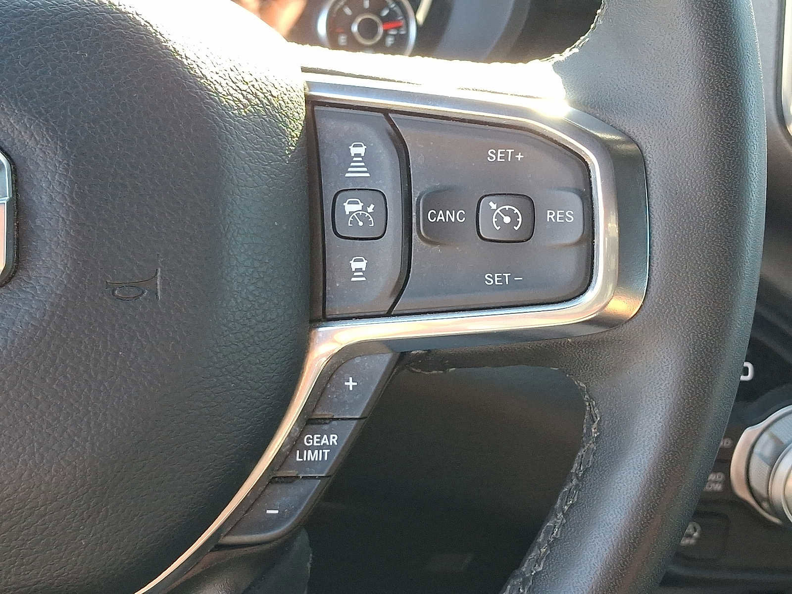 Certified 2025 RAM 1500 Laramie image 23