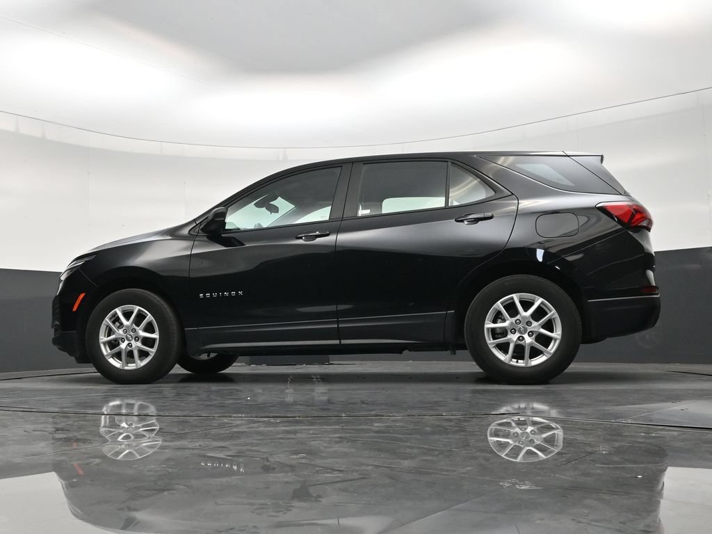 Used 2024 Chevrolet Equinox LS FWD image 20