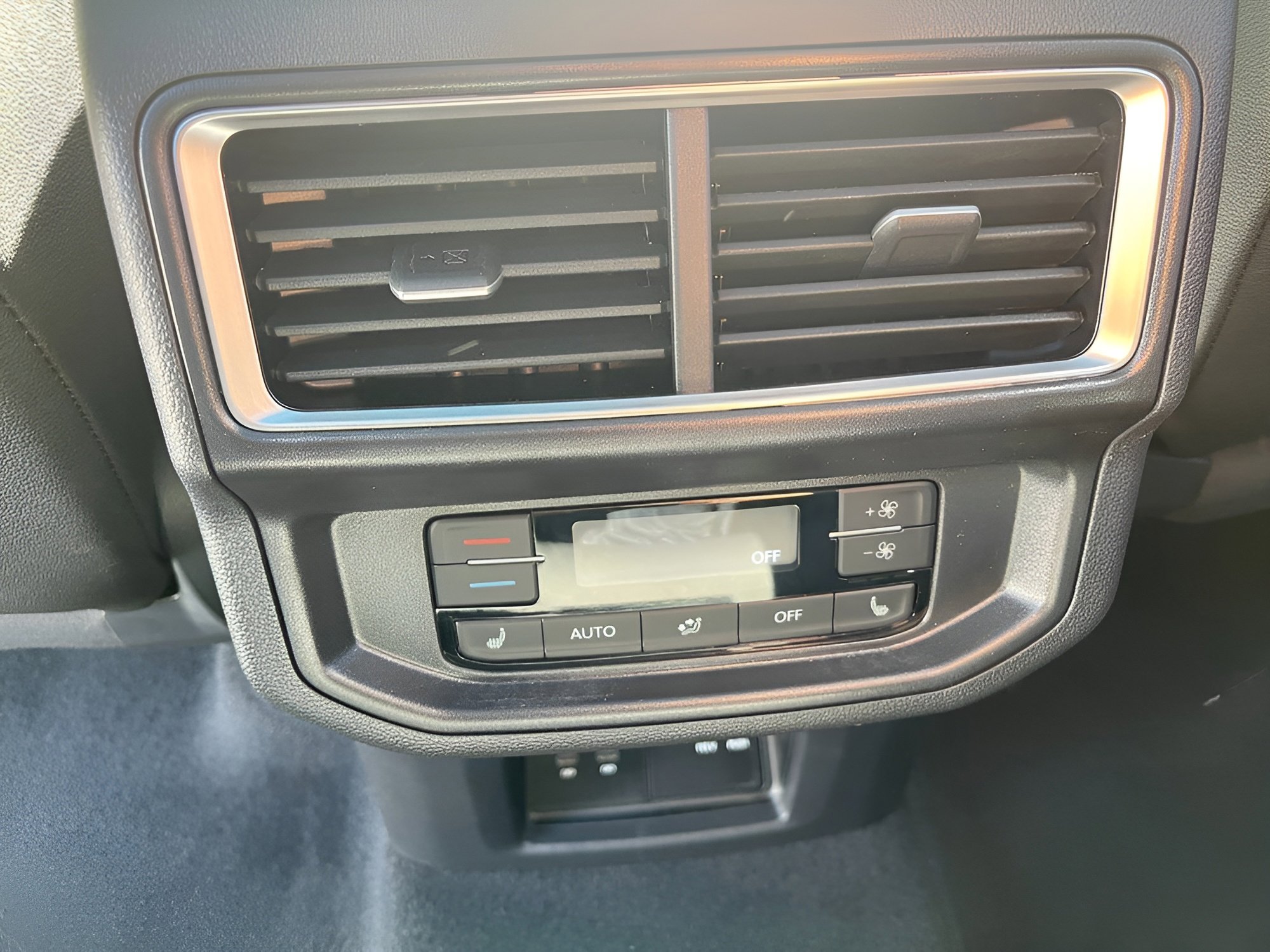 New 2026 Volkswagen Atlas SEL Premium R-Line image 25