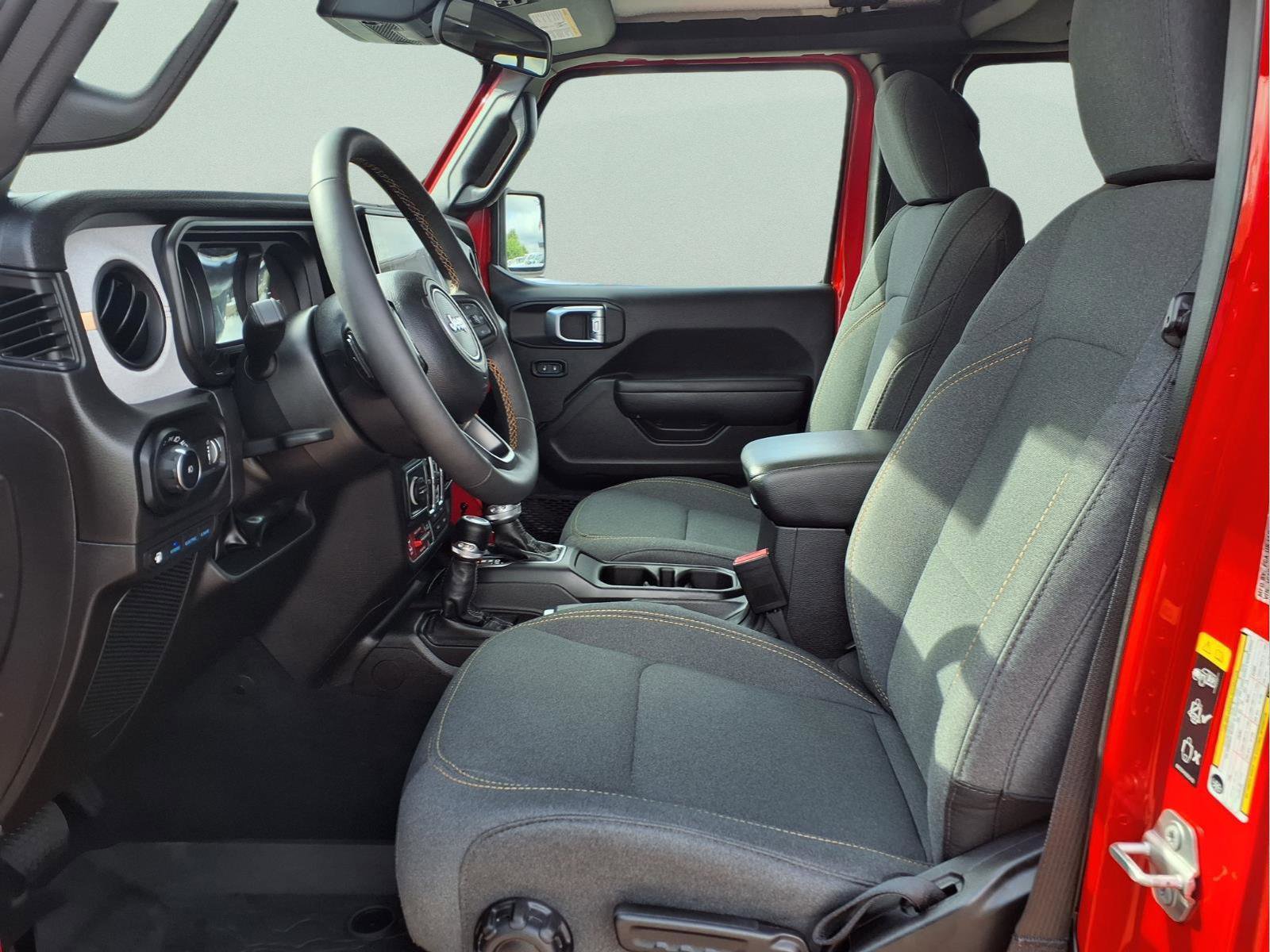 Used 2024 Jeep Wrangler Willys AWD/4WD image 12