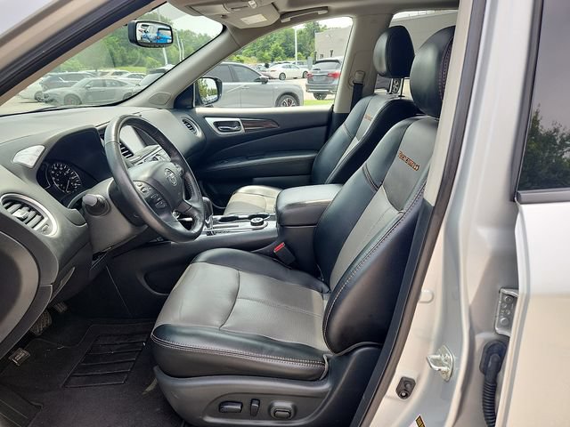 Used 2019 Nissan Pathfinder SL AWD/4WD image 13