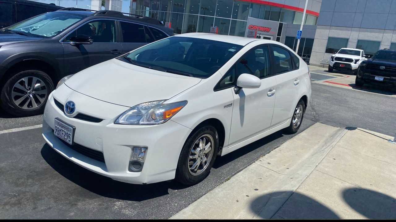 Used 2011 Toyota Prius Two FWD image 1