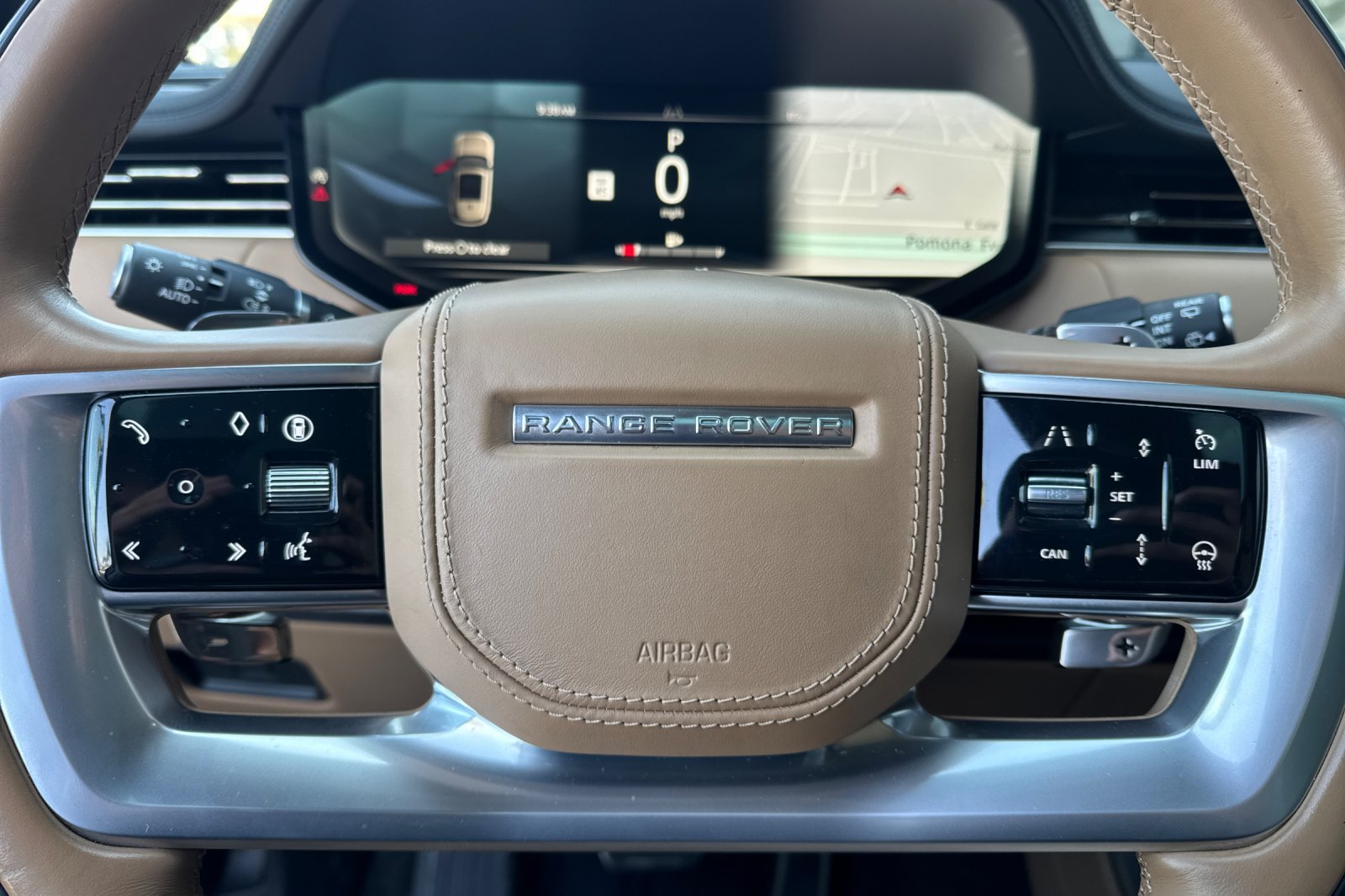 Used 2024 Land Rover Range Rover SE AWD/4WD image 27
