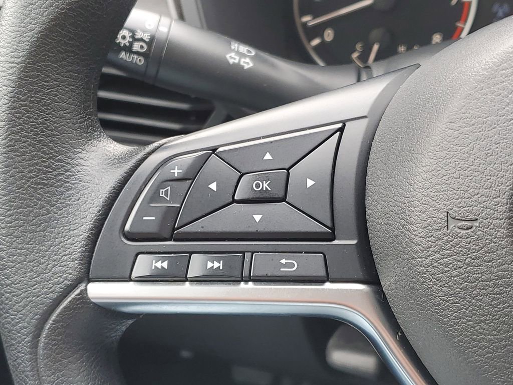 Used 2023 Nissan Altima 2.5 SV image 14