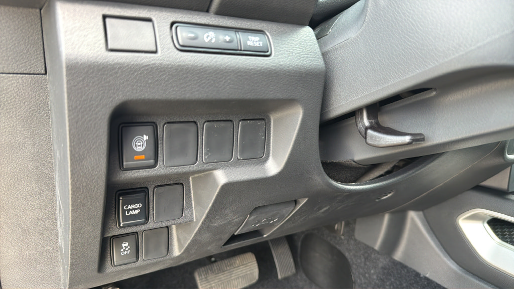 New 2026 Nissan Frontier SV w/ All-Weather Content Package AWD/4WD image 20