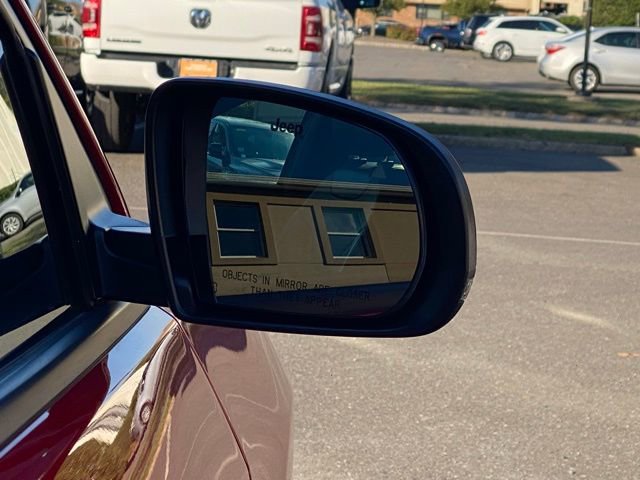 Certified 2022 Jeep Compass Limited image 16