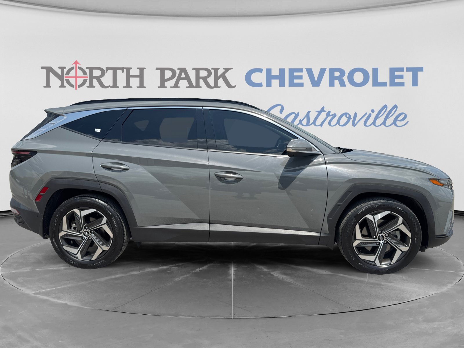 Used 2024 Hyundai Tucson Limited FWD image 4