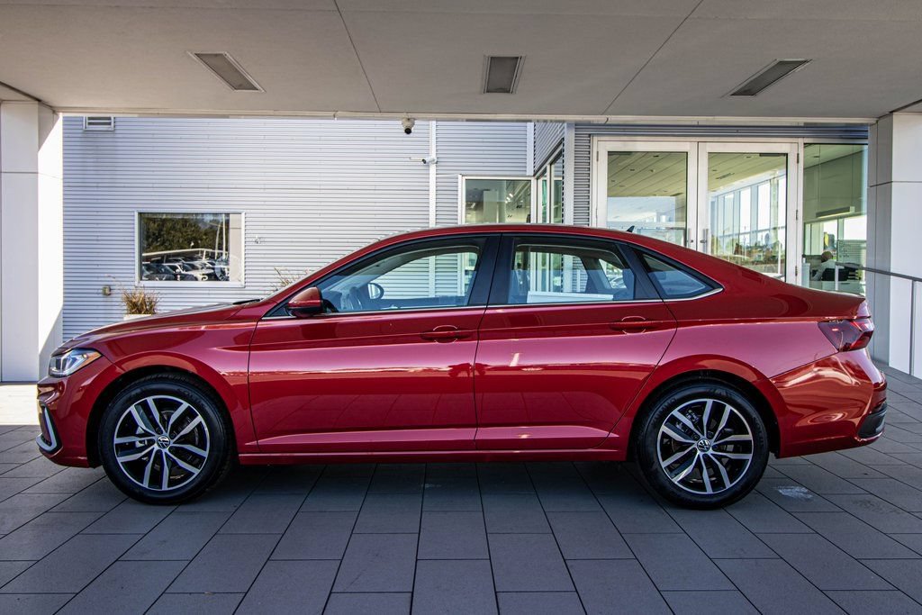 New 2026 Volkswagen Jetta SE FWD image 12