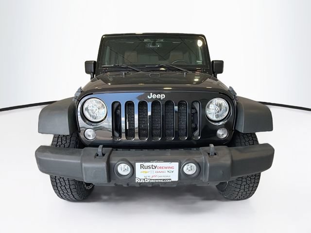 Used 2014 Jeep Wrangler Unlimited Rubicon w/ Max Tow Package AWD/4WD image 2