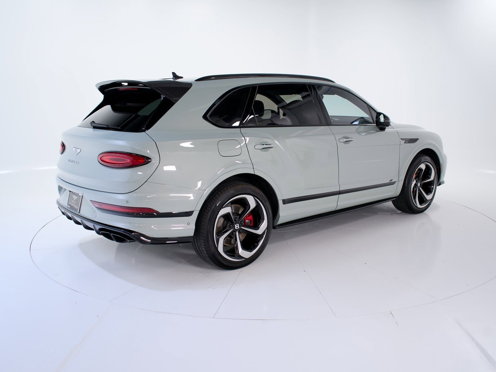 Used 2025 Bentley Bentayga image 5