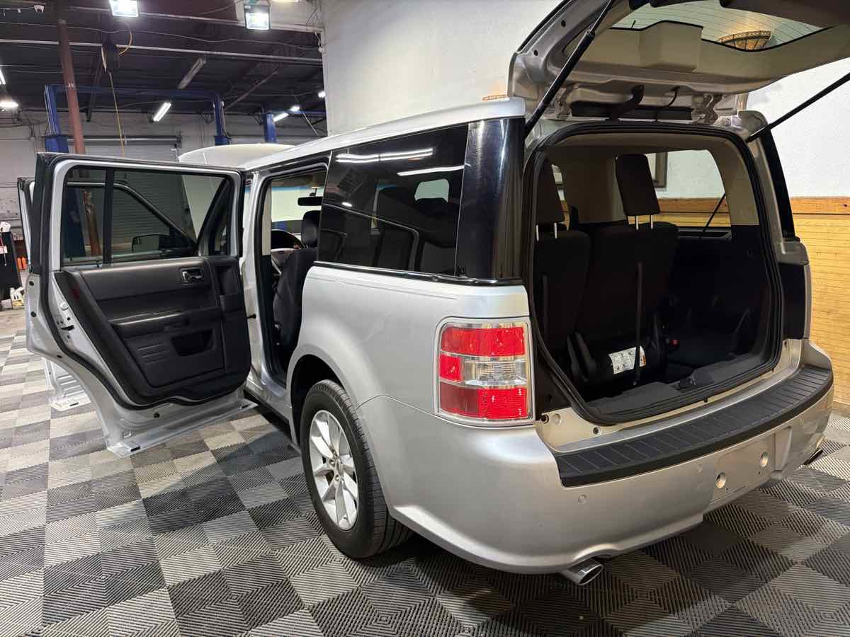 Used 2016 Ford Flex SE image 13