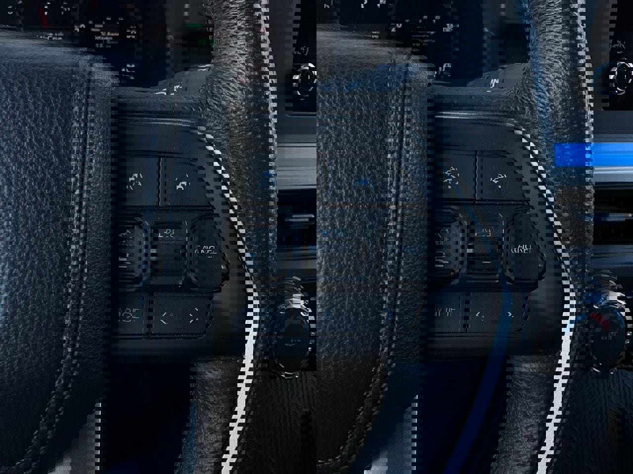 Used 2025 Toyota Tacoma TRD Off-Road image 34