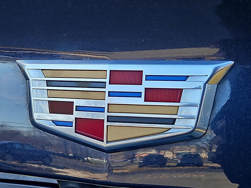 Used 2023 Cadillac XT4 Premium Luxury w/ Cold Weather Package image 34