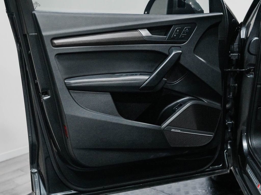 Used 2024 Audi Q5 2.0T Premium Plus image 11