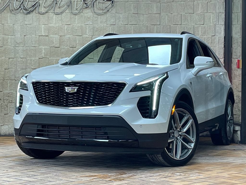 Used 2023 Cadillac XT4 Sport w/ Cold Weather Package AWD/4WD image 2