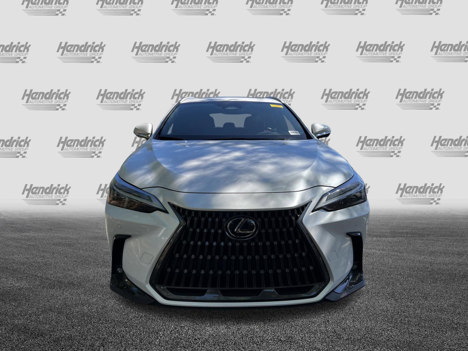 Used 2025 Lexus NX 250 FWD w/ Towing Package (2000 Lbs) image 3