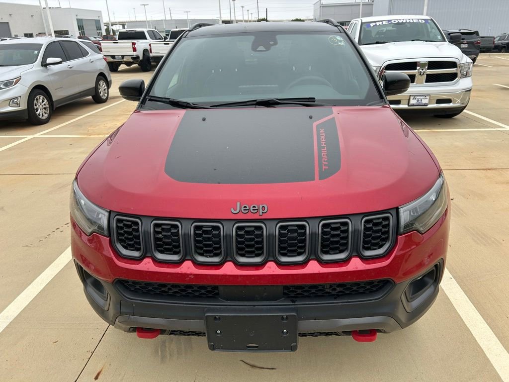 Used 2025 Jeep Compass Trailhawk AWD/4WD image 15
