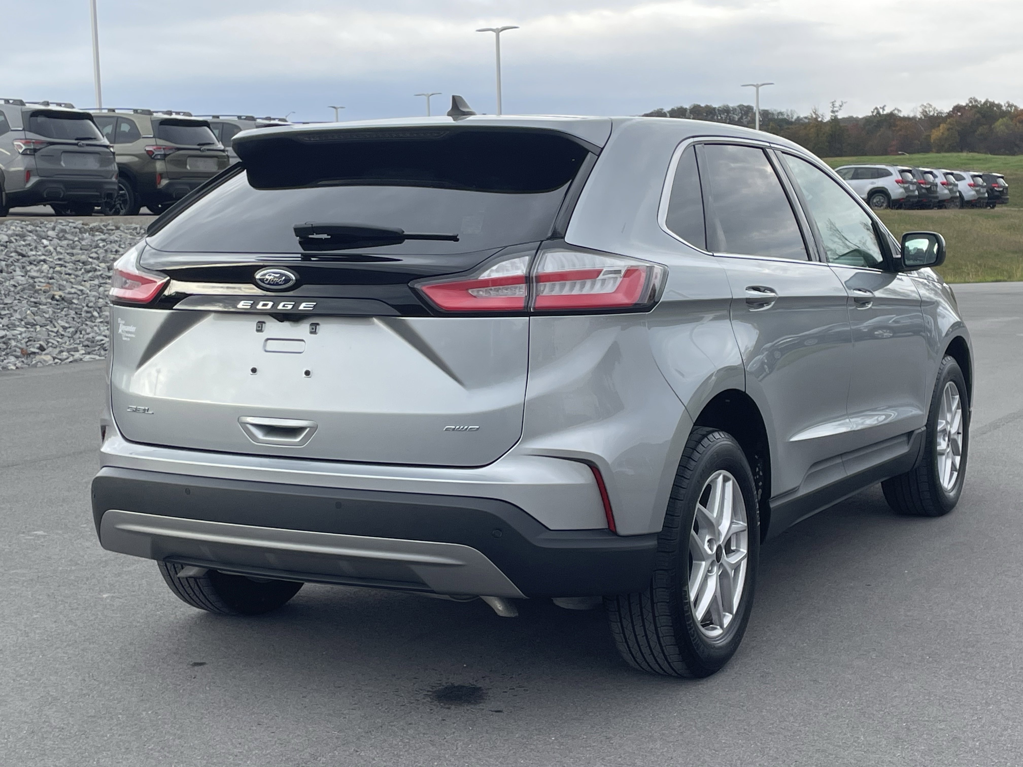 Used 2024 Ford Edge SEL w/ Convenience Package image 18