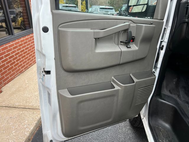 Used 2023 GMC Savana 2500 w/ Driver Convenience Package image 23