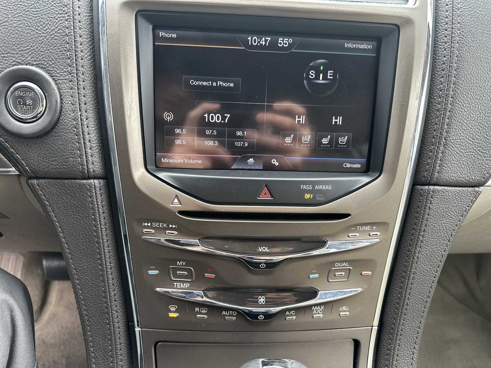 Used 2012 Lincoln MKX FWD w/ Class II Trailer Tow Pkg image 15