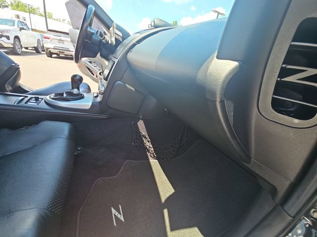 Used 2006 Nissan 350Z Grand Touring RWD image 31