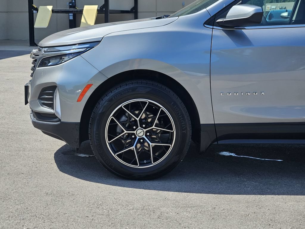 Used 2023 Chevrolet Equinox LT w/ LPO, Floor Liner Package AWD/4WD image 6