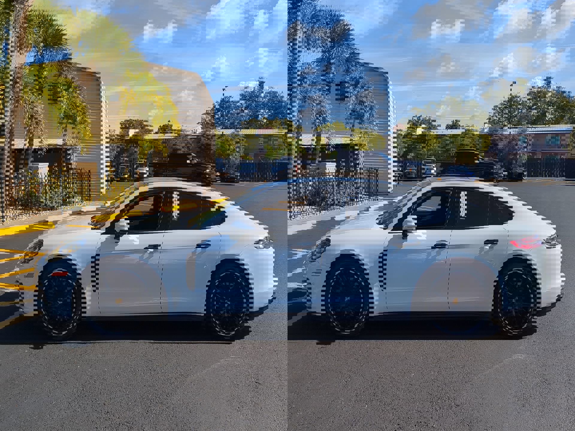 Used 2018 Porsche Panamera 4S w/ Premium Package Plus image 9