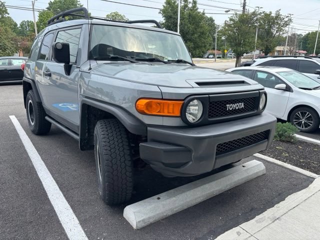 Used 2013 Toyota FJ Cruiser 4WD w/ Trail Teams Special Edition image 2