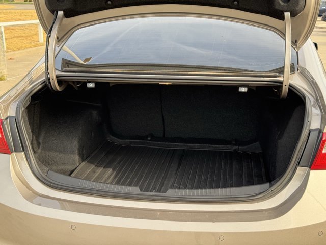 Used 2025 Chevrolet Malibu RS FWD image 30