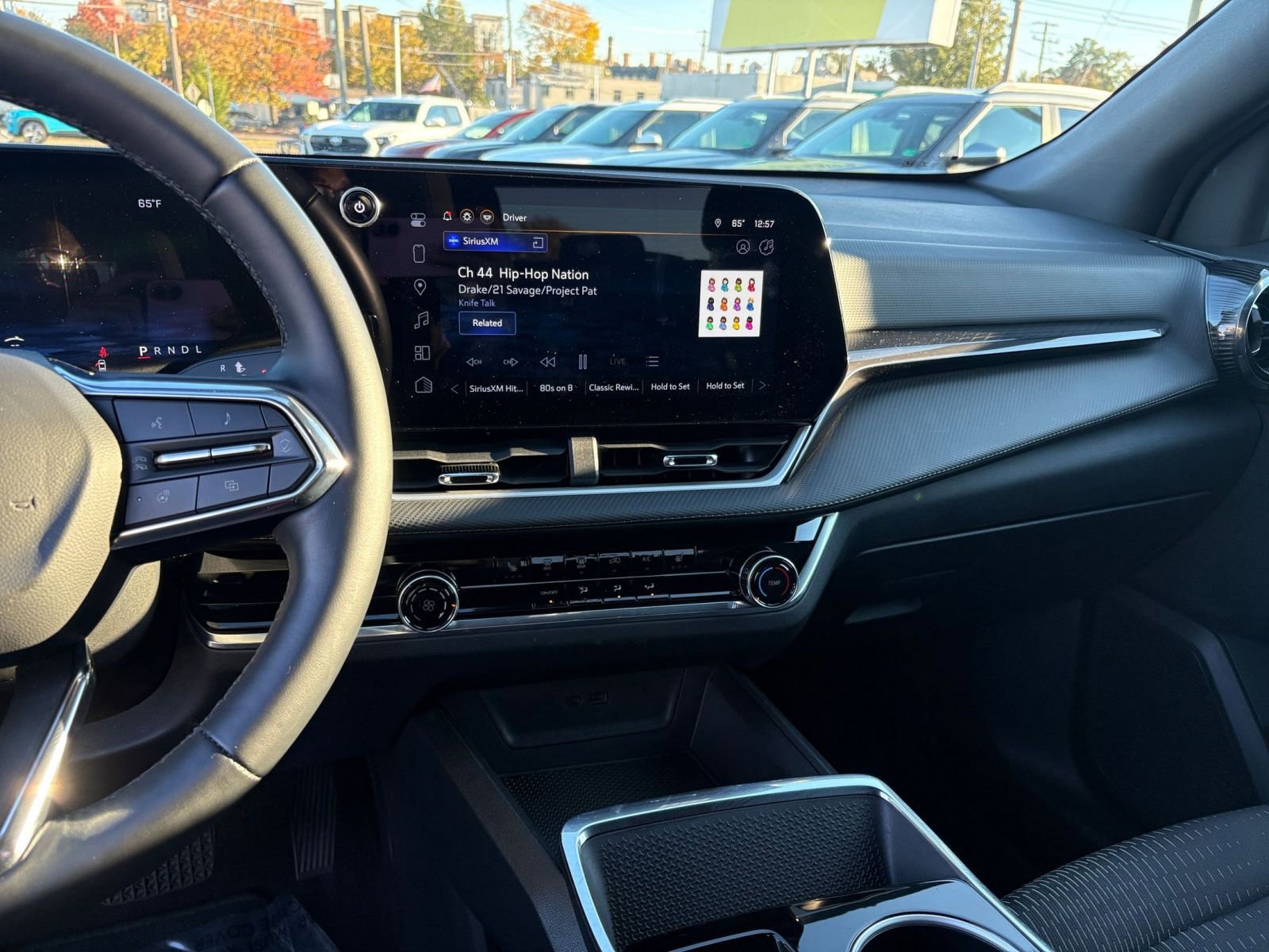 Used 2025 Chevrolet Equinox LT image 18