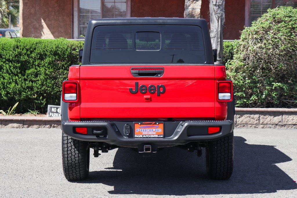 Used 2022 Jeep Gladiator Sport image 7