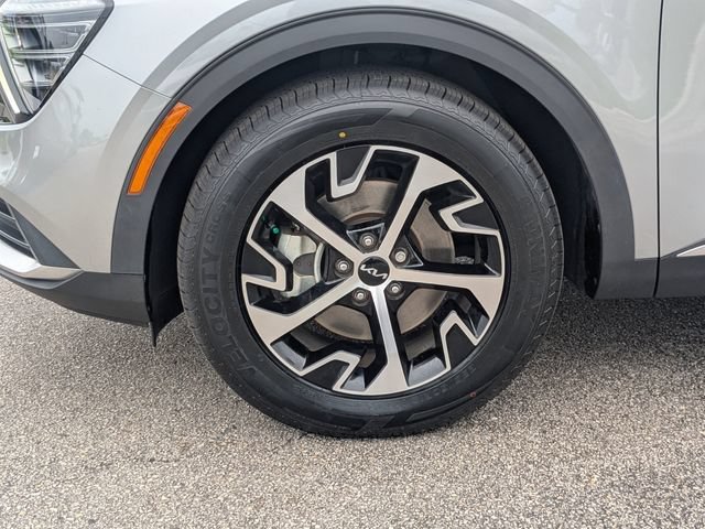Certified 2024 Kia Sportage EX FWD image 11