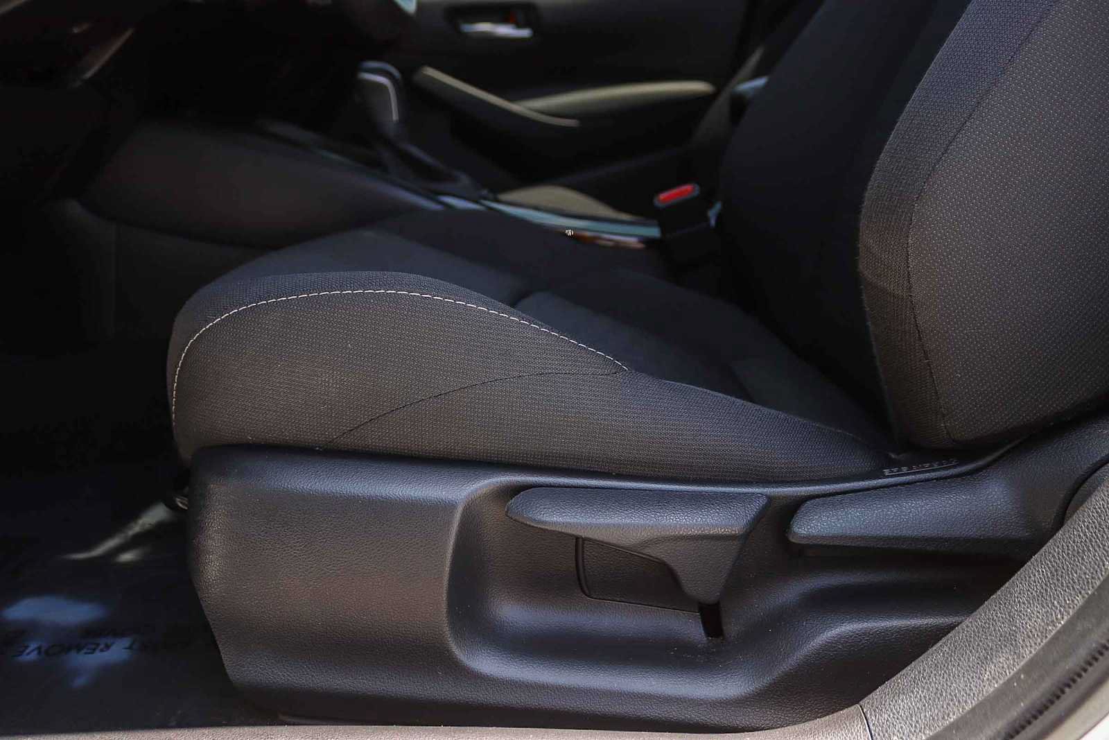 Used 2021 Toyota Corolla SE w/ Carpet Mat Package (TMS) FWD image 20