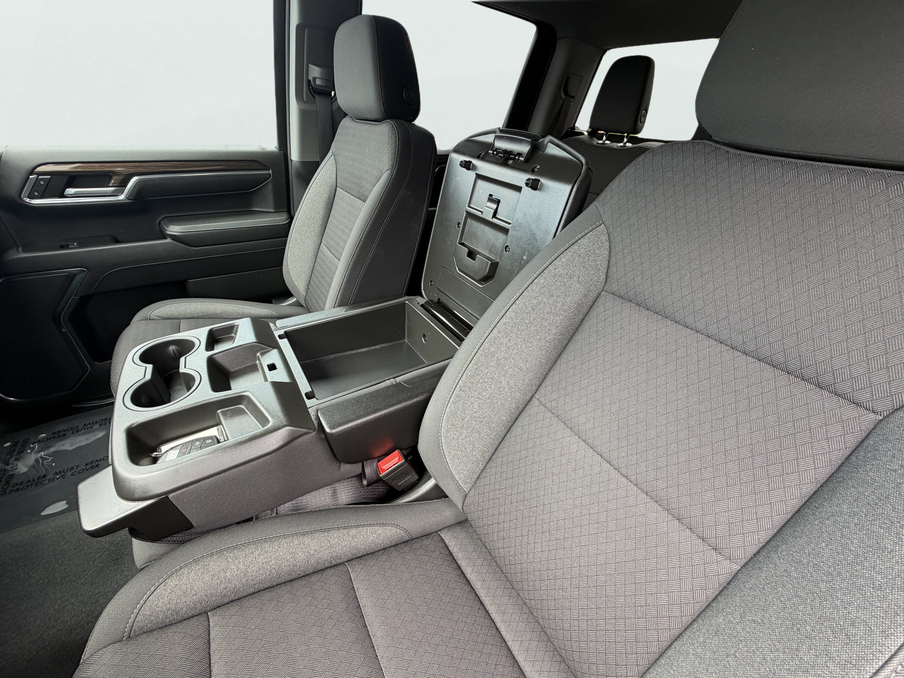 Used 2023 Chevrolet Silverado 1500 LT AWD/4WD image 23