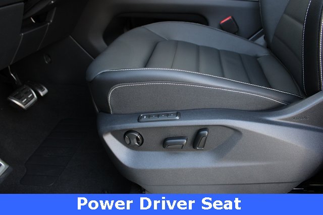 New 2025 Volkswagen Atlas Cross Sport SEL R-Line image 4