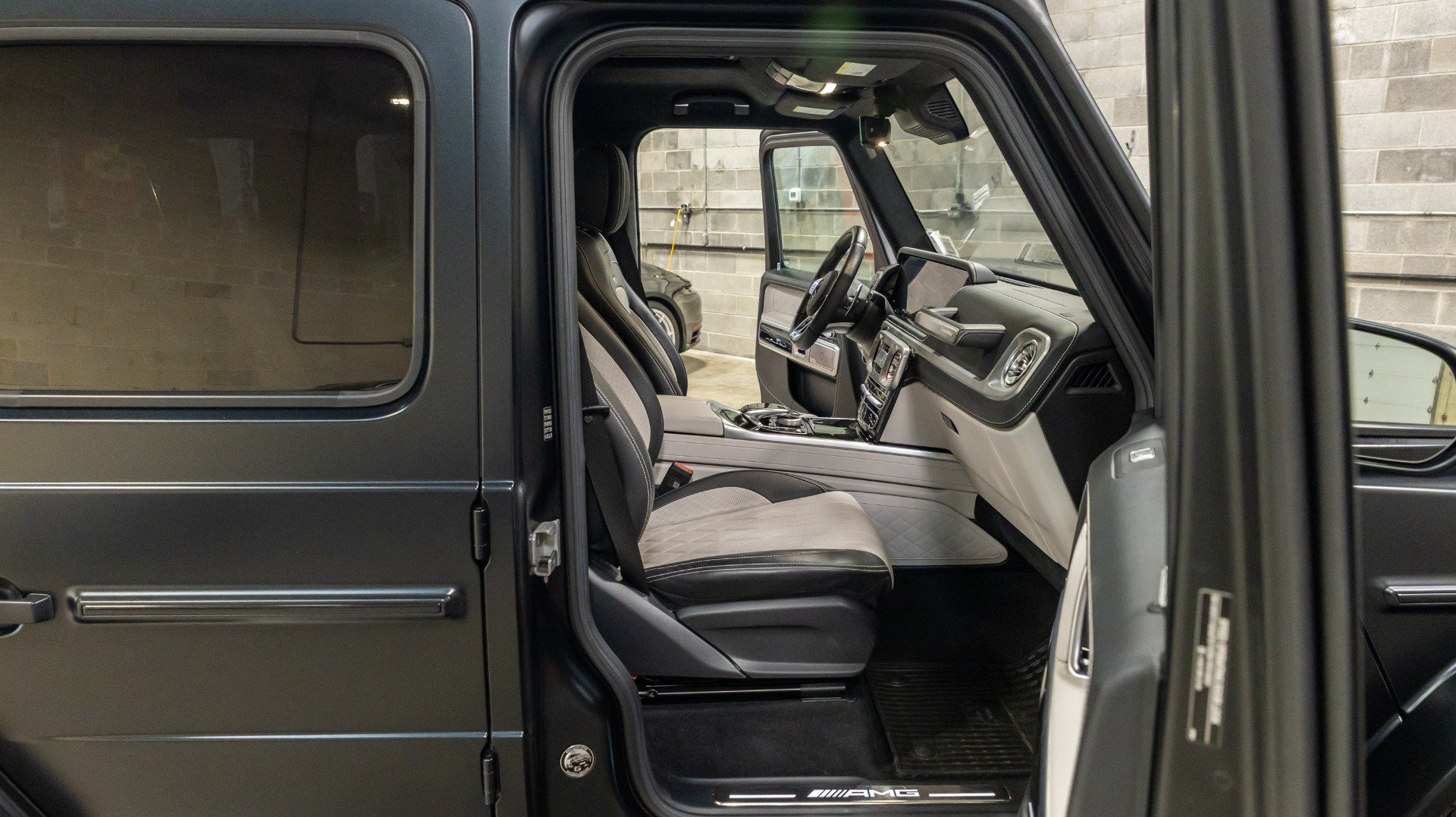 Used 2022 Mercedes-Benz G 63 AMG 4MATIC image 33